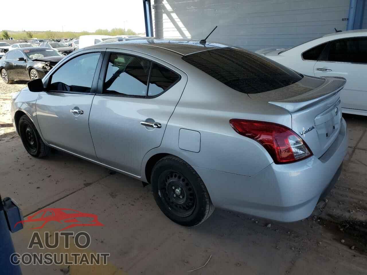 NISSAN VERSA 2019 - 3N1CN7AP3KL844819