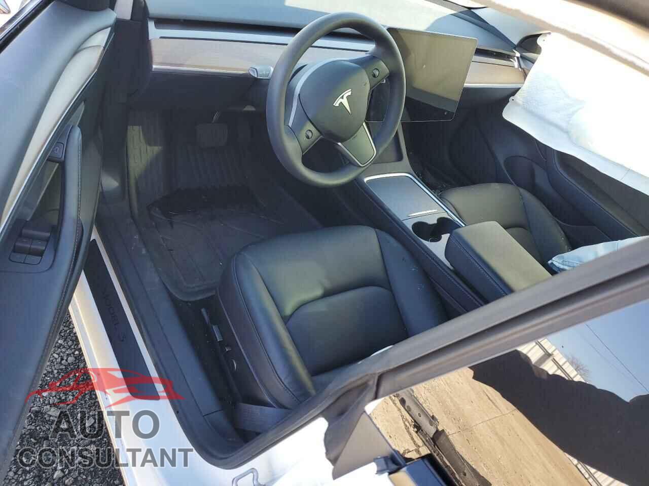 TESLA MODEL 3 2023 - 5YJ3E1EA3PF484182