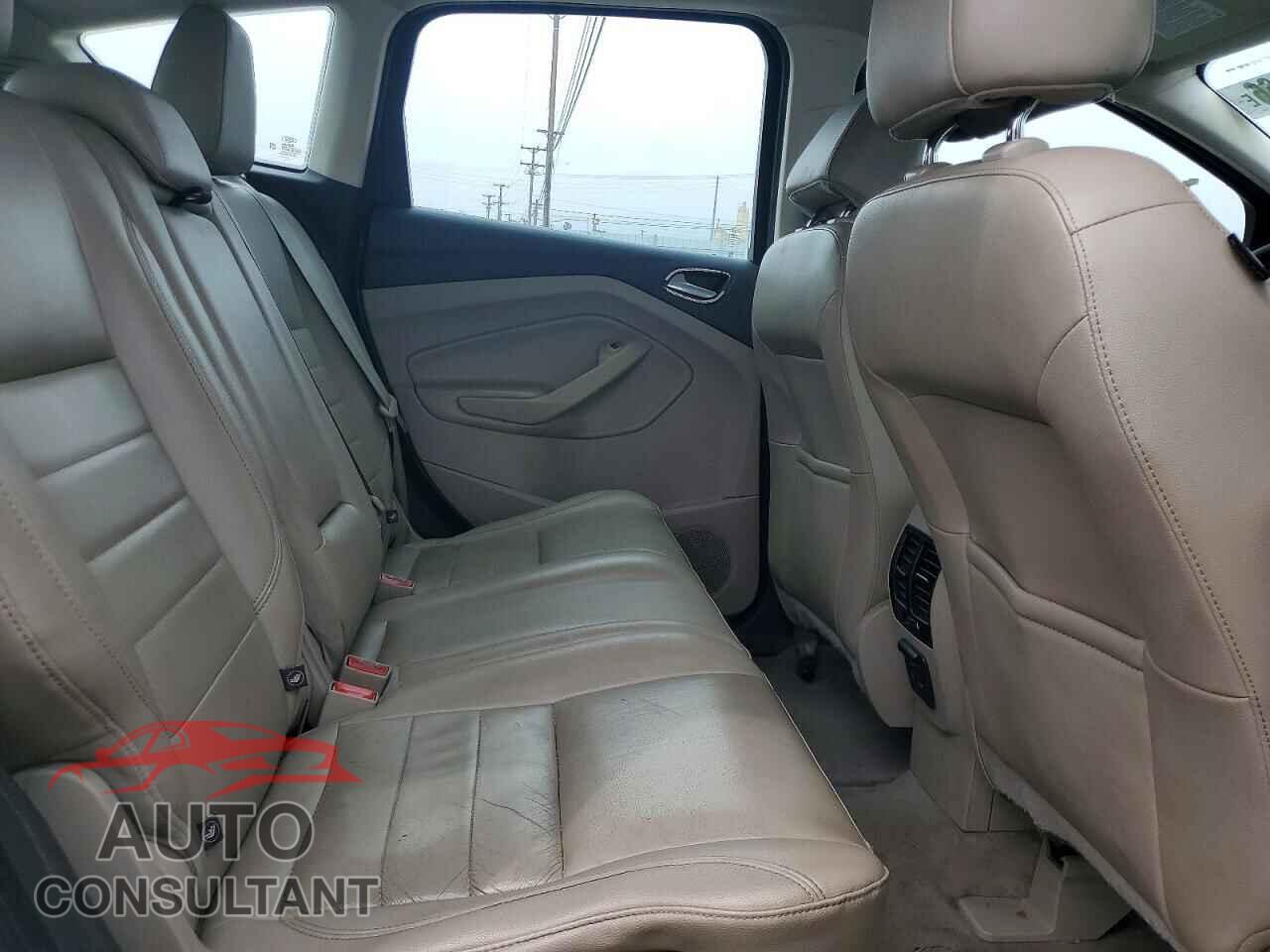 FORD CMAX 2015 - 1FADP5CU3FL104620