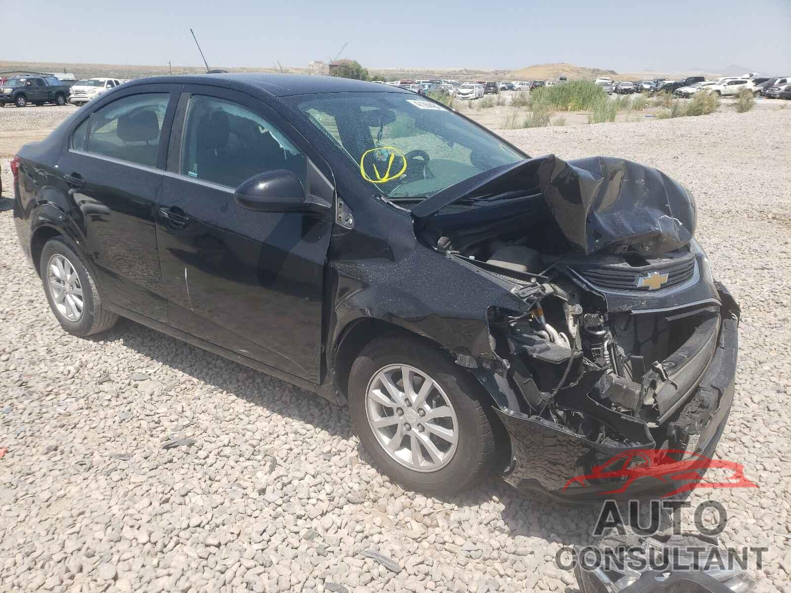 CHEVROLET SONIC 2017 - 1G1JD5SH3H4129954