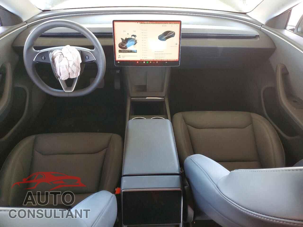 TESLA MODEL 3 2025 - 5YJ3E1EA3SF894232