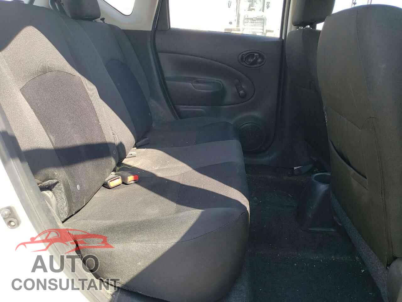 NISSAN VERSA 2019 - 3N1CE2CP3KL366093