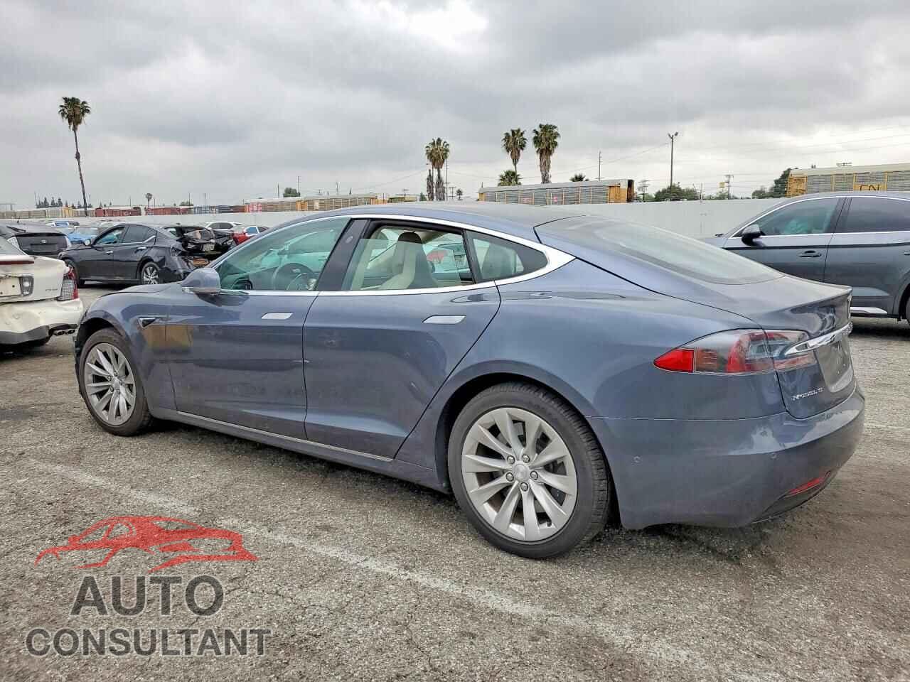 TESLA MODEL S 2017 - 5YJSA1E1XHF217582