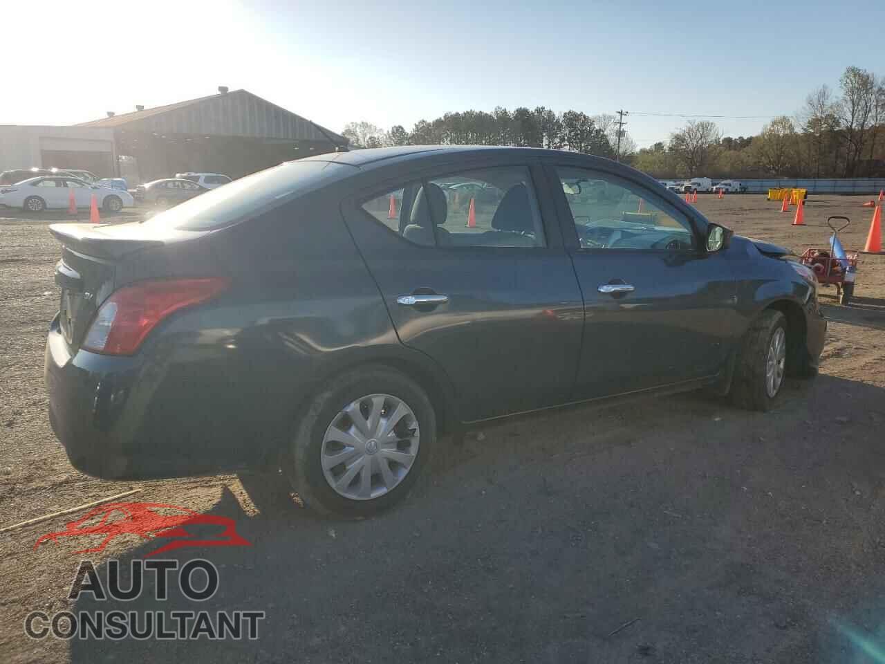 NISSAN VERSA 2017 - 3N1CN7AP1HL906100