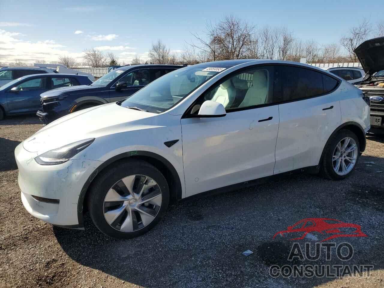 TESLA MODEL Y 2023 - 7SAYGAEE2PF758235