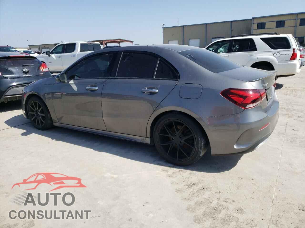 MERCEDES-BENZ A-CLASS 2019 - WDD3G4EB3KW002275