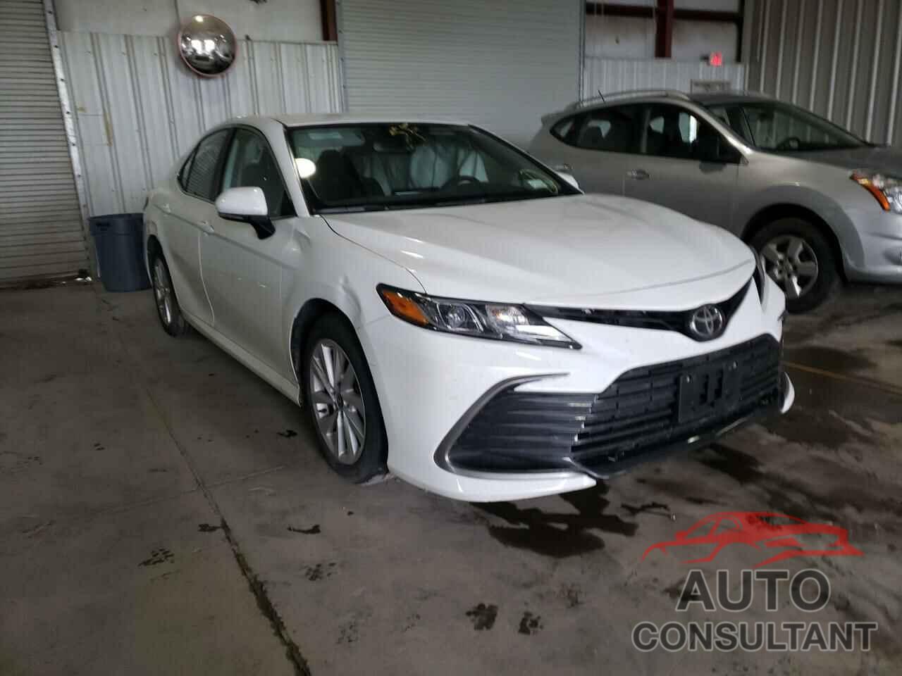 TOYOTA CAMRY 2022 - 4T1R11AKXNU635670