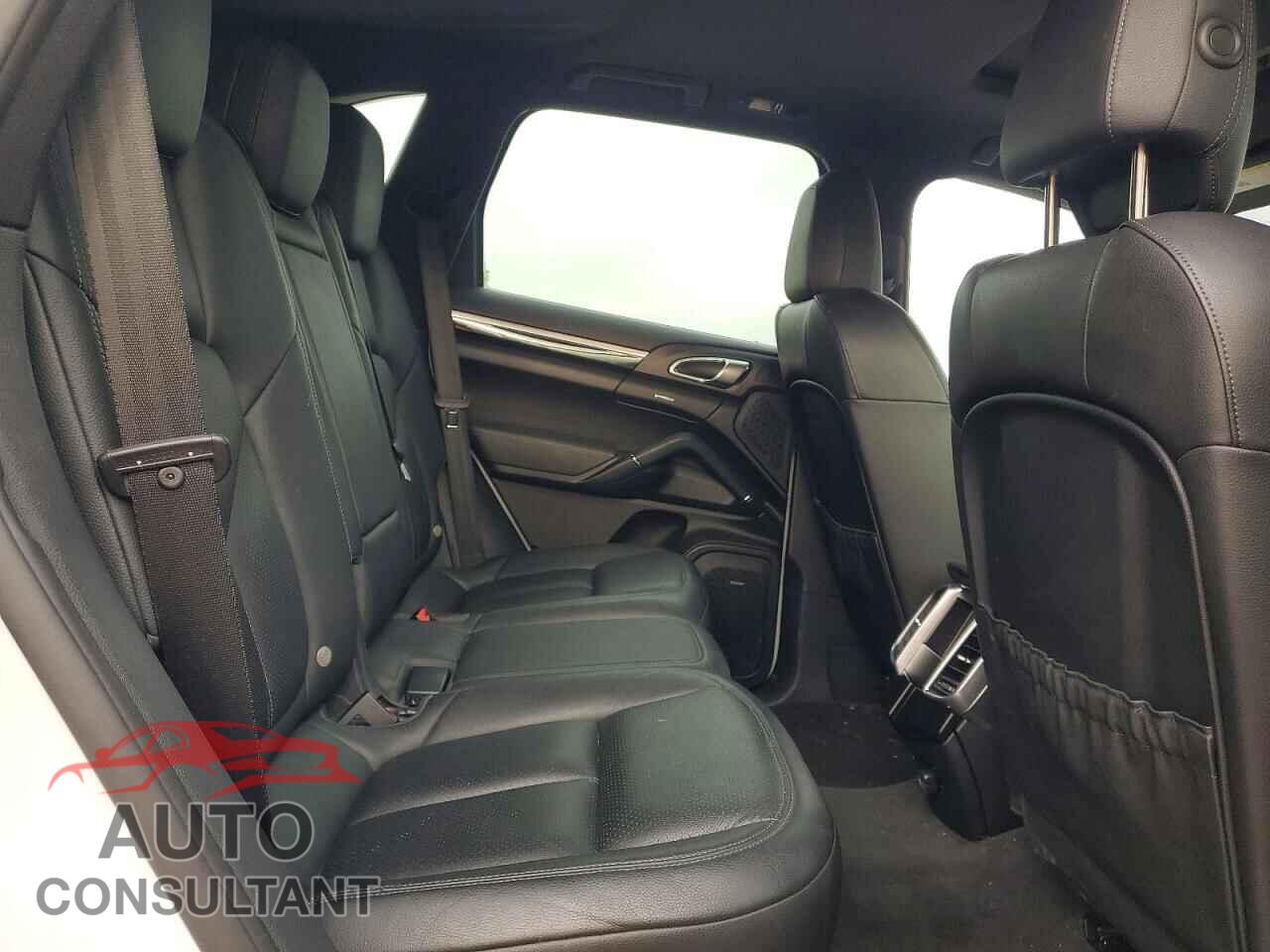 PORSCHE CAYENNE 2015 - WP1AB2A23FLA57180