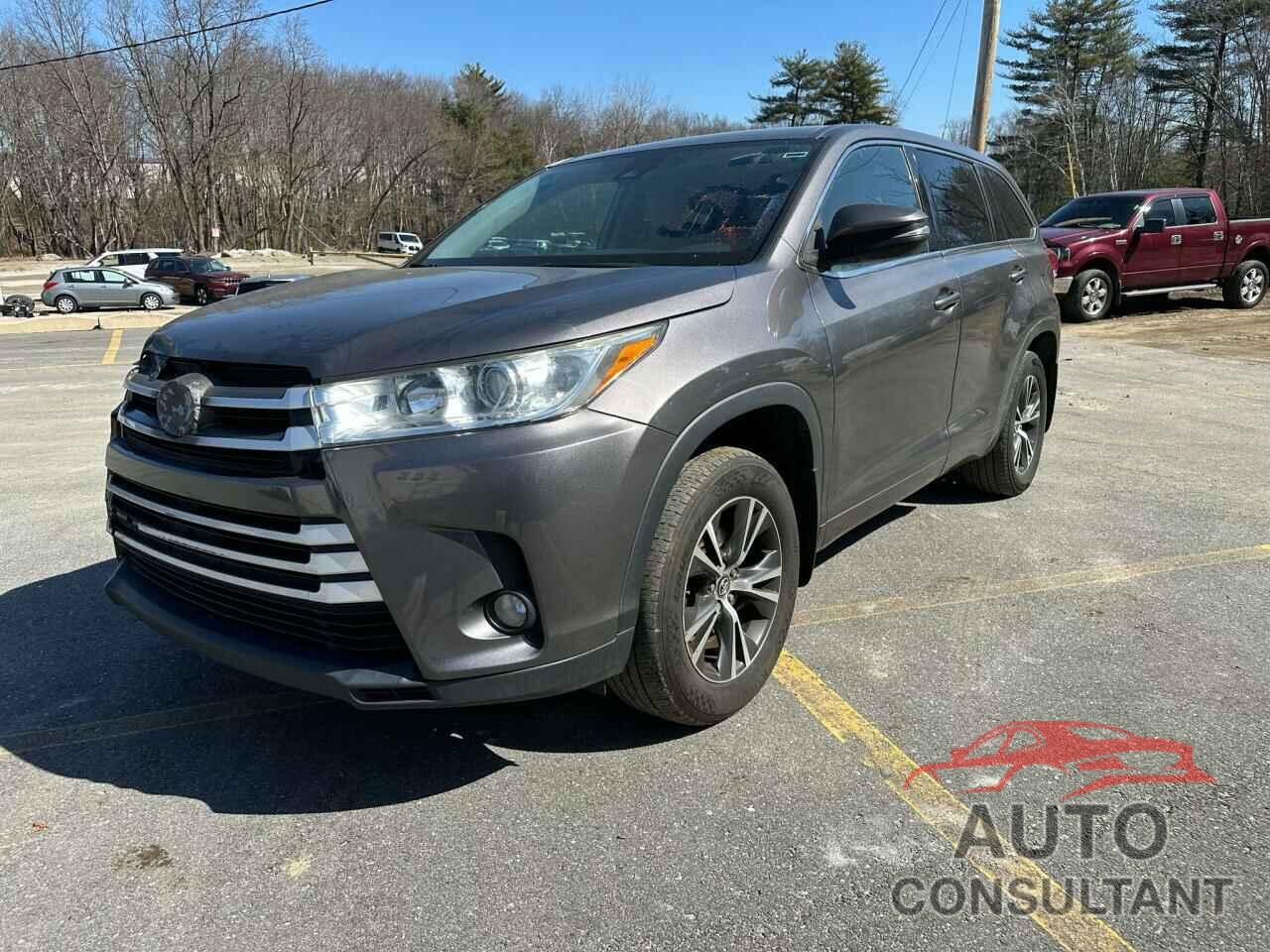 TOYOTA HIGHLANDER 2018 - 5TDBZRFH6JS807668