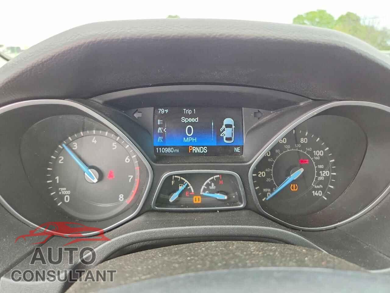FORD FOCUS 2015 - 1FADP3K2XFL200670