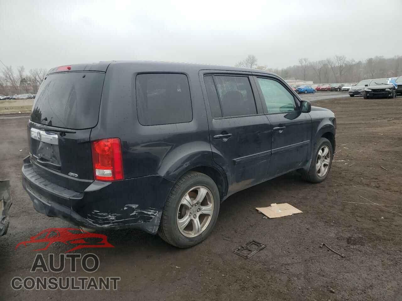 HONDA PILOT 2013 - 5FNYF4H58DB044697
