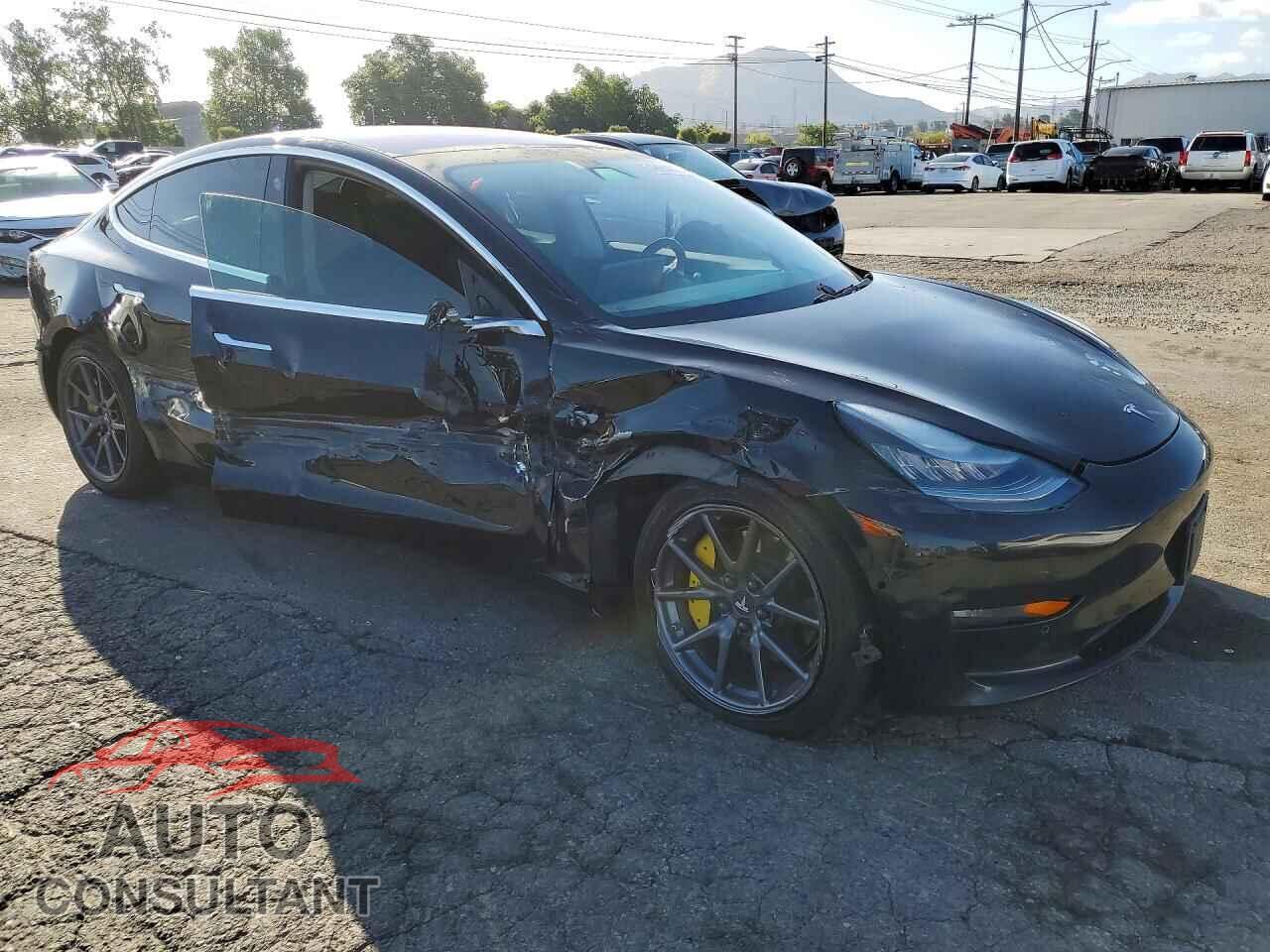 TESLA MODEL 3 2018 - 5YJ3E1EA8JF036432