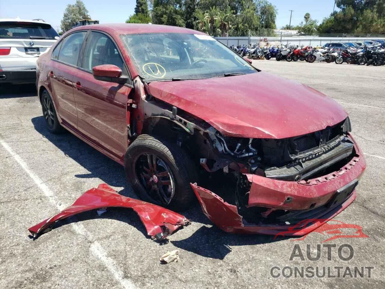 VOLKSWAGEN JETTA 2018 - 3VW2B7AJ8JM216418