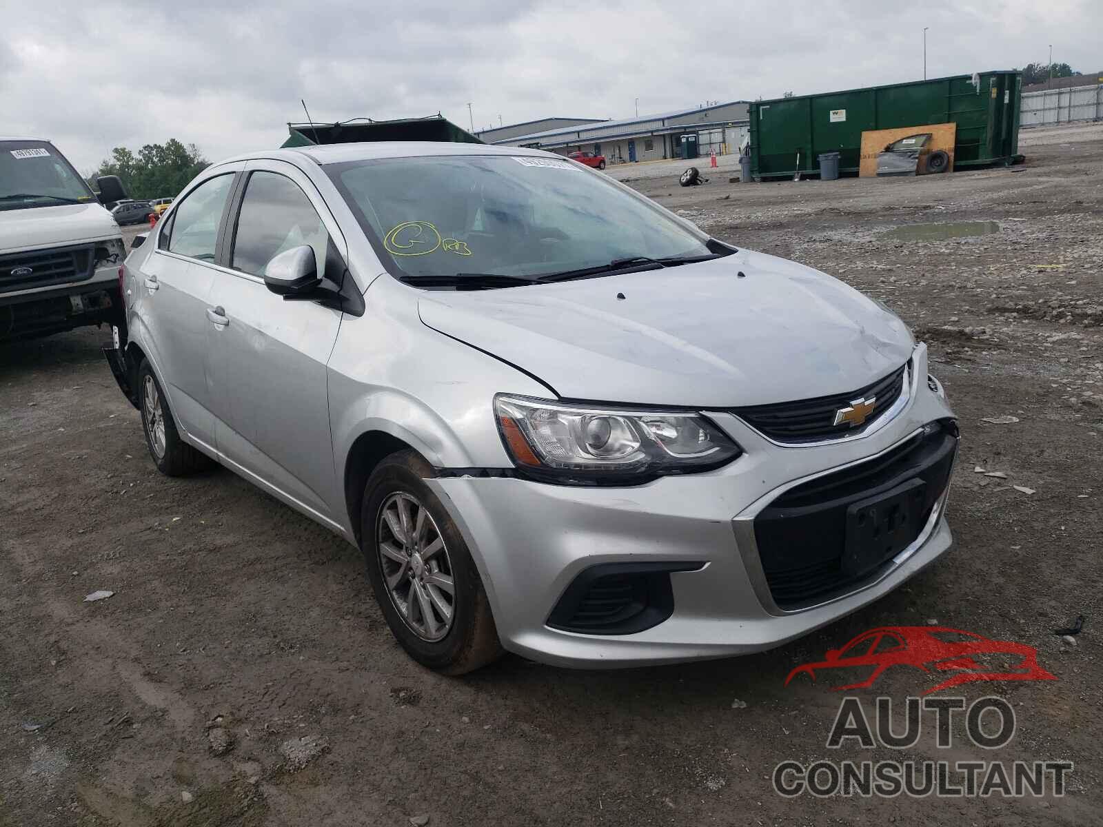 CHEVROLET SONIC 2017 - 1G1JD5SH6H4145811