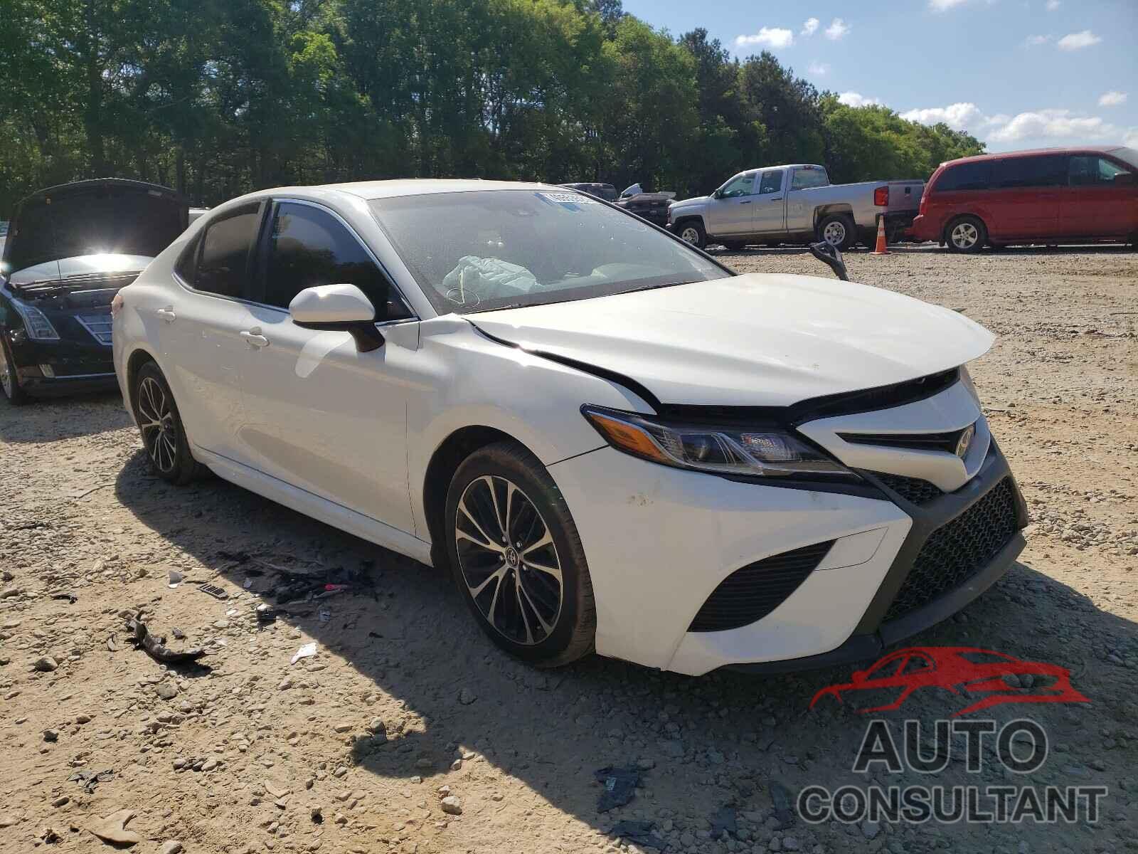 TOYOTA CAMRY 2018 - JTNB11HK5J3039535