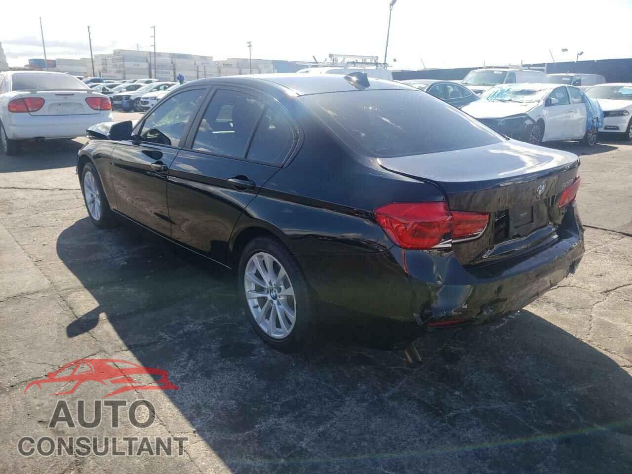 BMW 3 SERIES 2018 - WBA8A9C52JAH12596