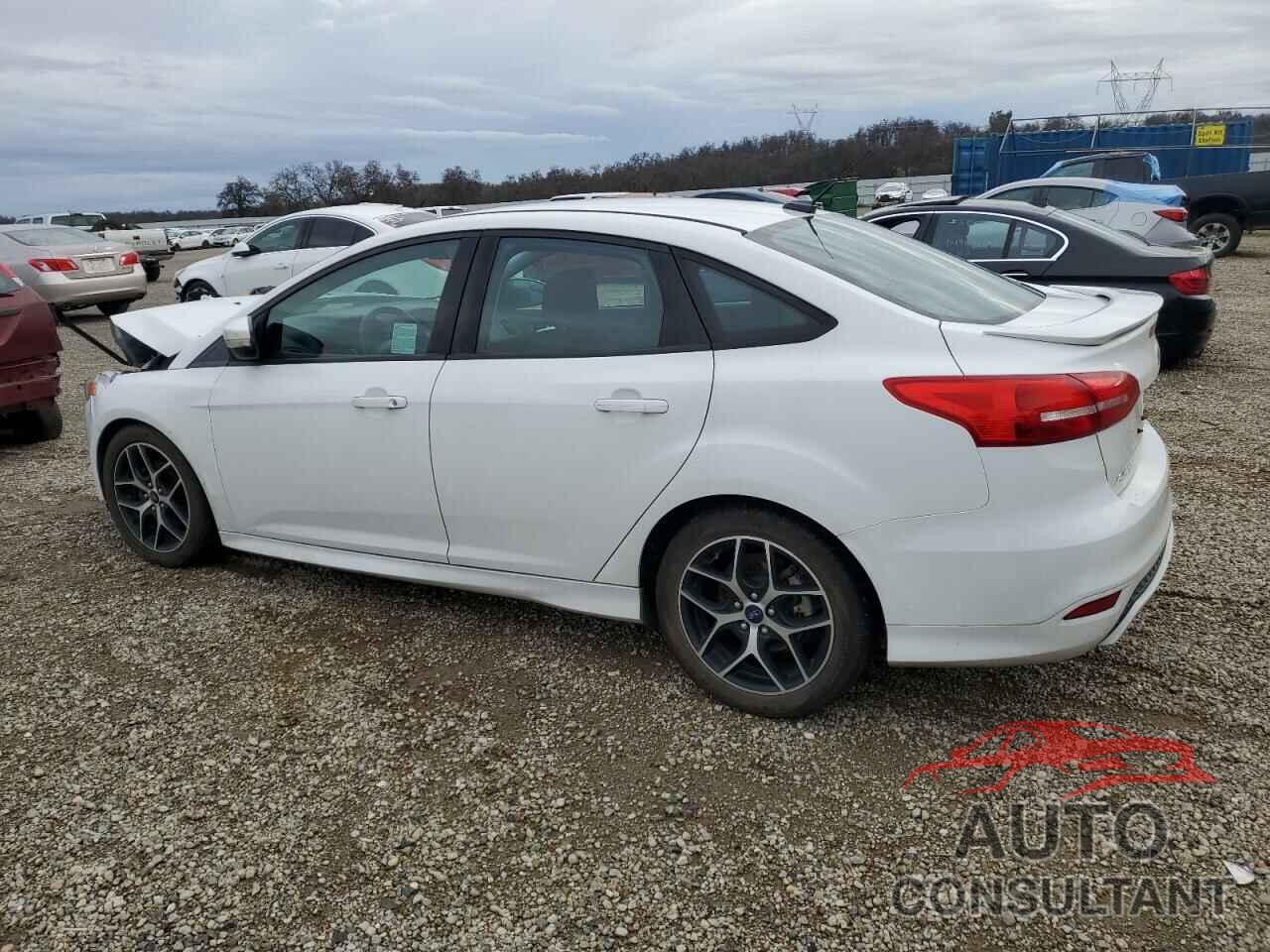 FORD FOCUS 2016 - 1FADP3F2XGL310386