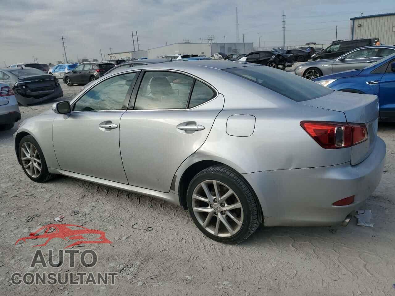 LEXUS IS 2011 - JTHCF5C23B5047310