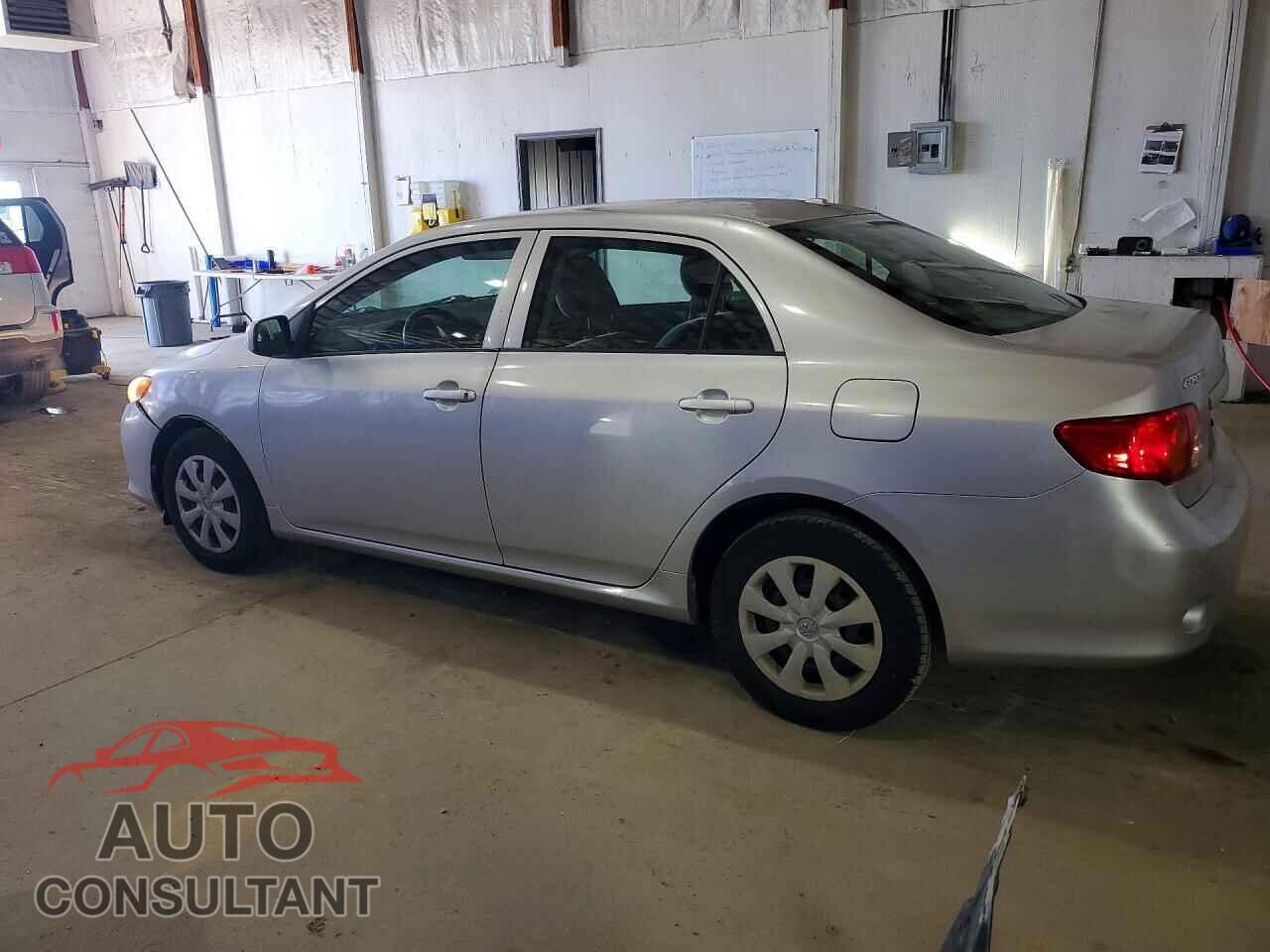 TOYOTA COROLLA 2009 - JTDBL40E99J006728