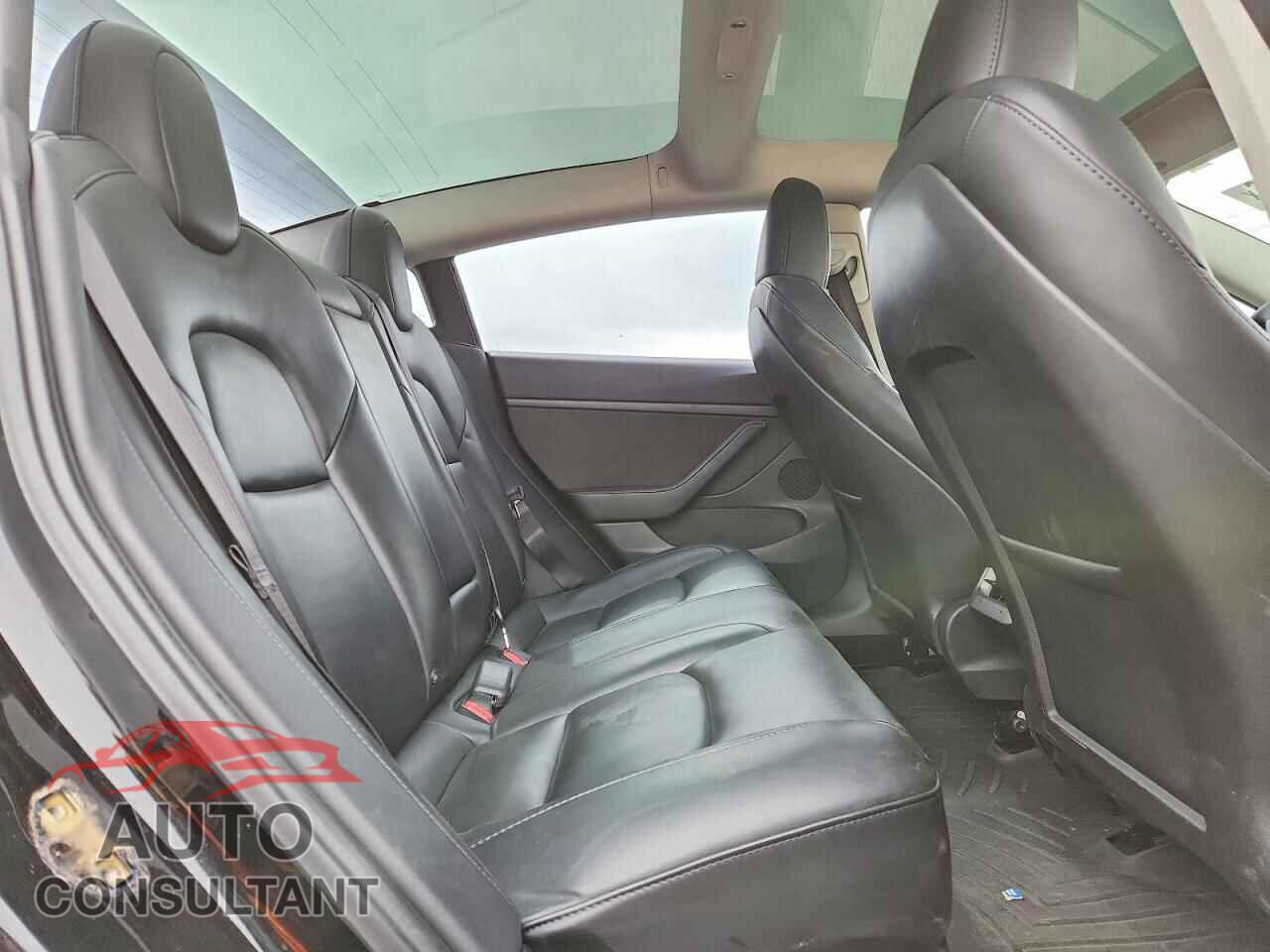 TESLA MODEL 3 2023 - 5YJ3E1EA1PF647072