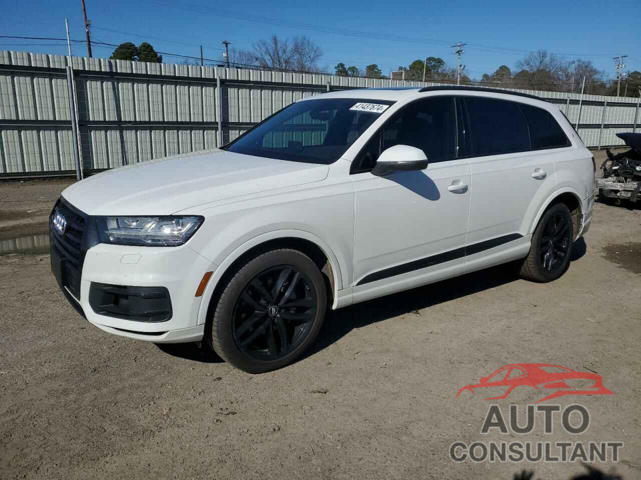 AUDI Q7 2018 - WA1VAAF73JD043412