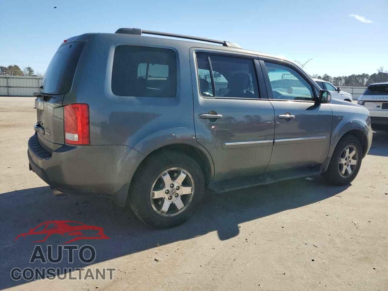 HONDA PILOT 2011 - 5FNYF4H97BB042570