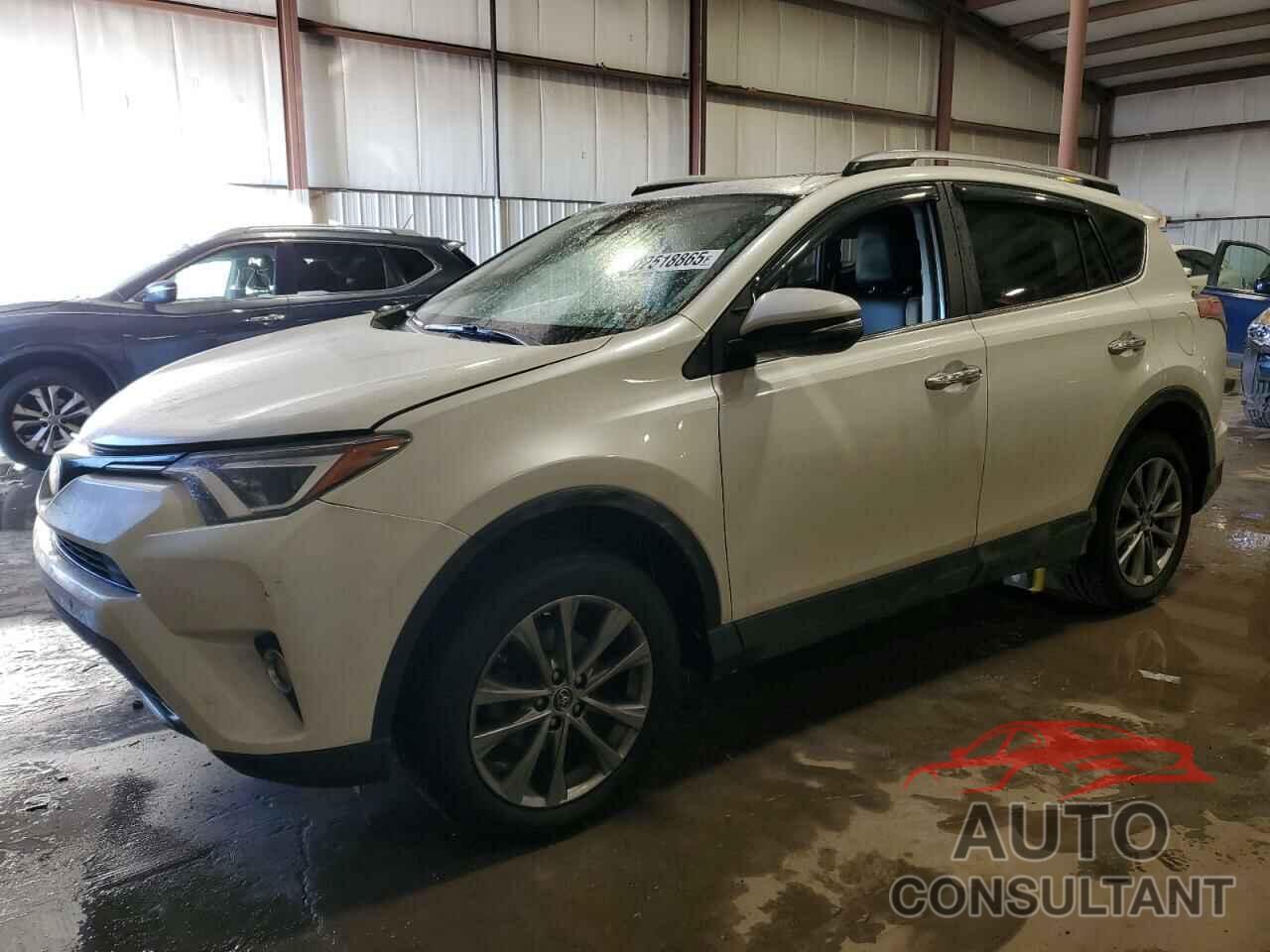 TOYOTA RAV4 2017 - JTMDFREV7HJ707174