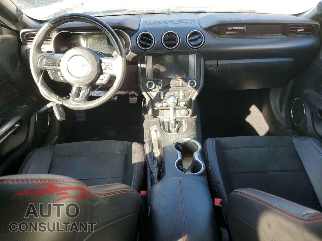 FORD MUSTANG 2019 - 1FA6P8CF5K5204860