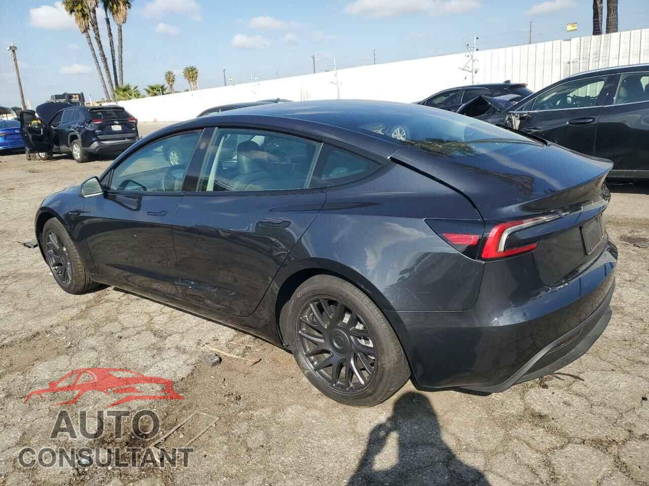 TESLA MODEL 3 2024 - 5YJ3E1EA6RF744142