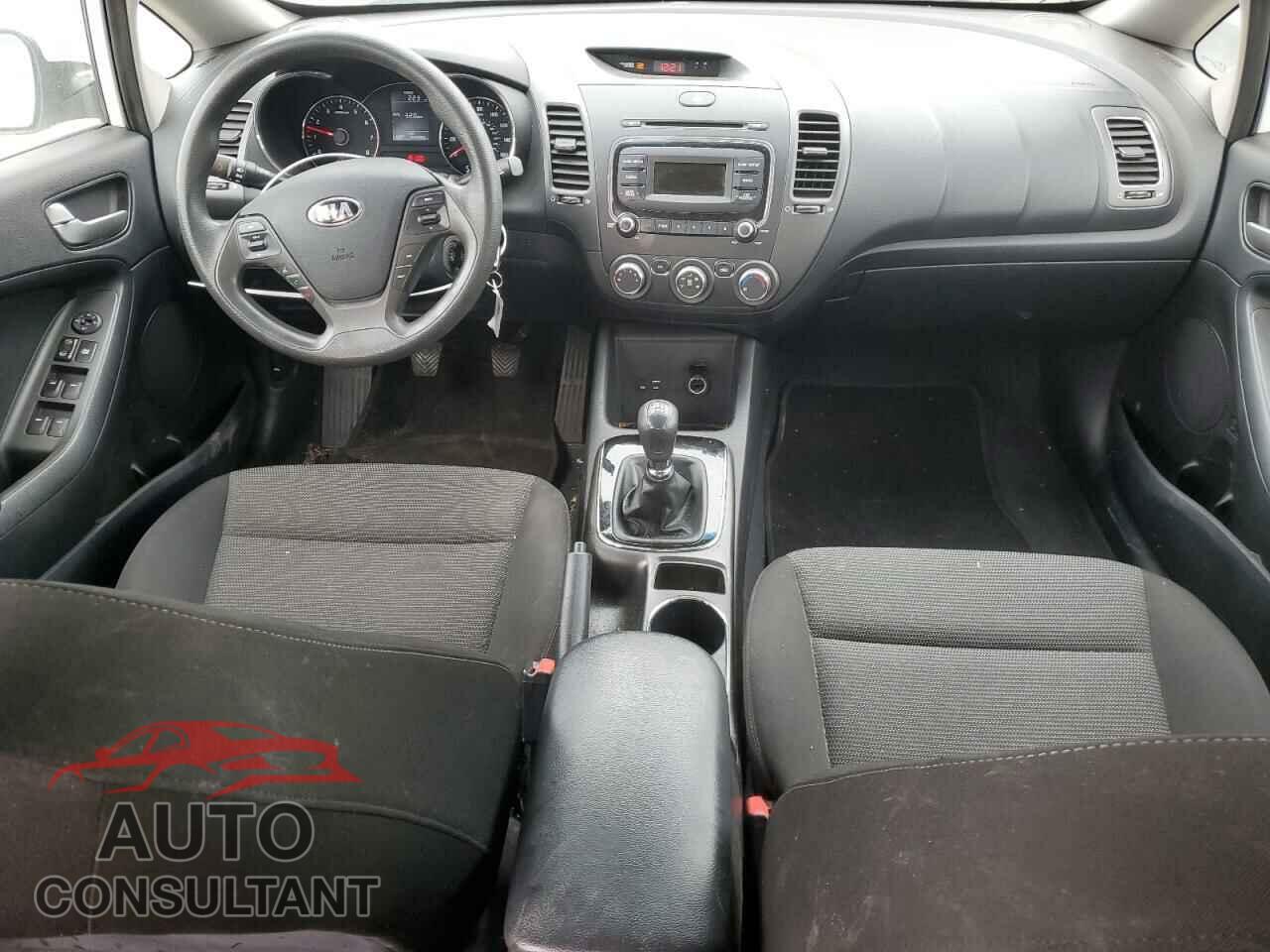 KIA FORTE 2017 - 3KPFK4A76HE065123