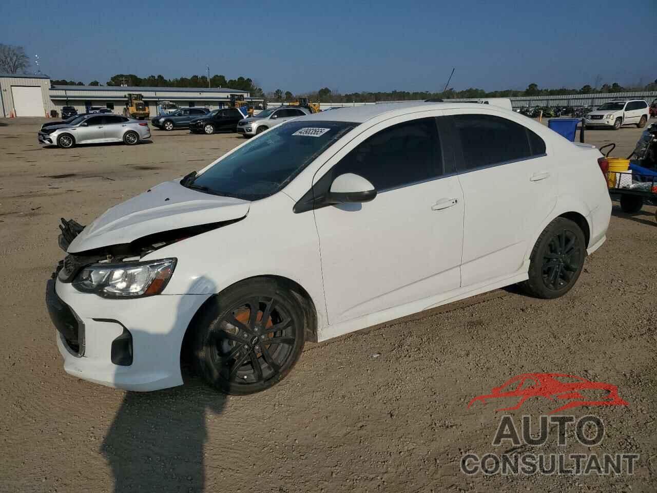 CHEVROLET SONIC 2019 - 1G1JF5SB5K4112652