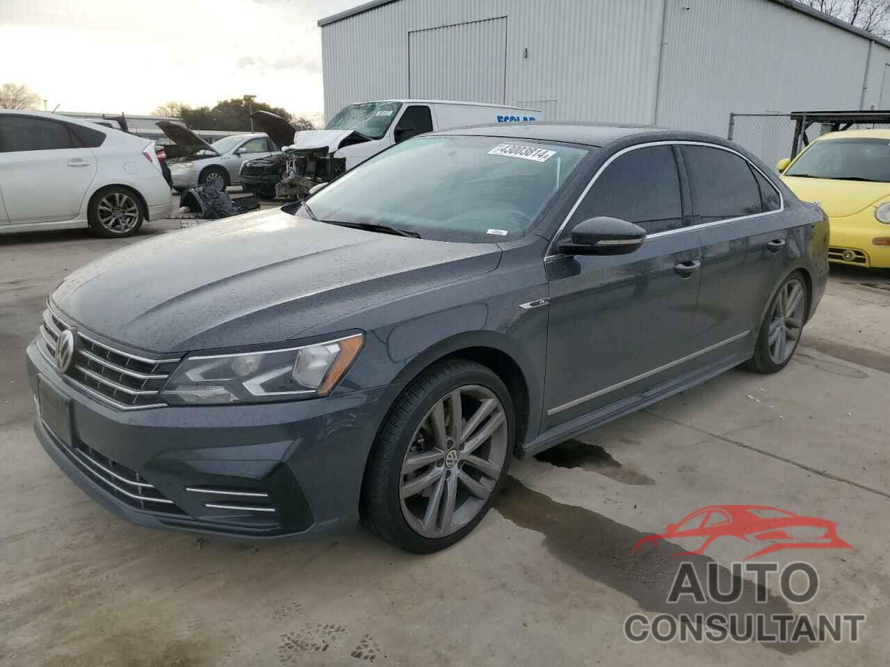 VOLKSWAGEN PASSAT 2017 - 1VWDT7A33HC032765