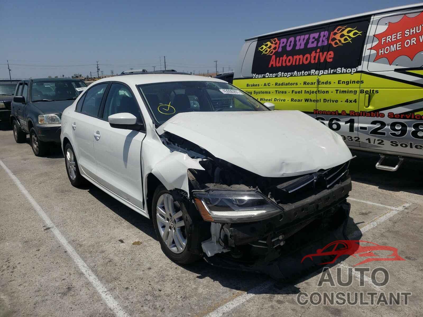 VOLKSWAGEN JETTA 2018 - 3VW2B7AJXJM206022