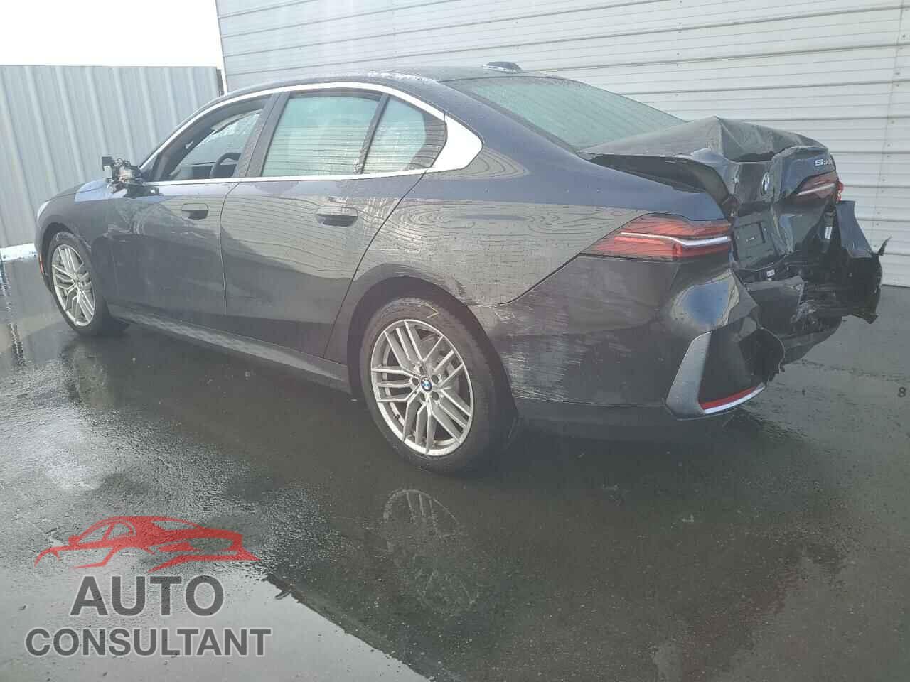 BMW 5 SERIES 2024 - WBA53FJ01RCS35854