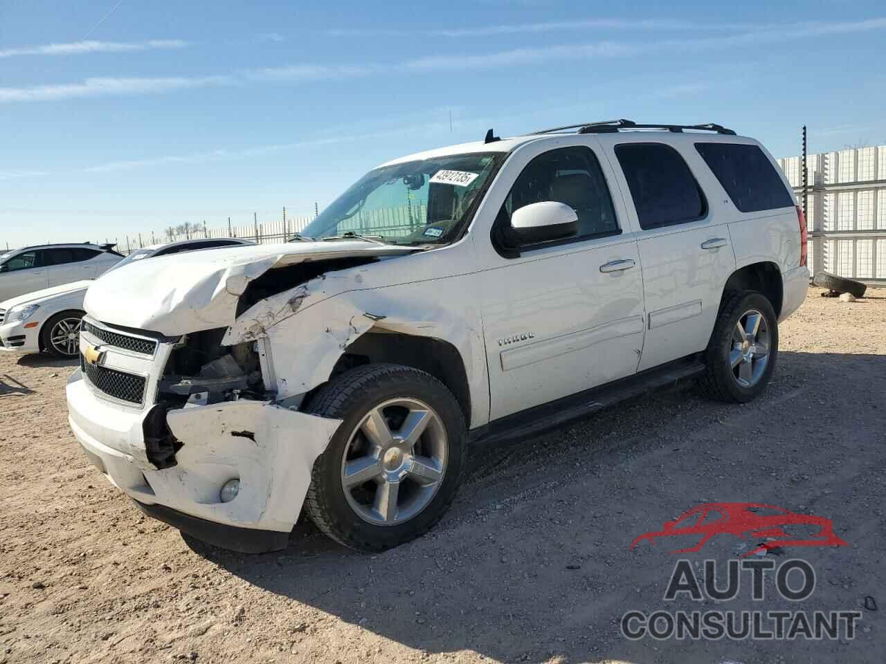 CHEVROLET TAHOE 2013 - 1GNSCBE05DR379378