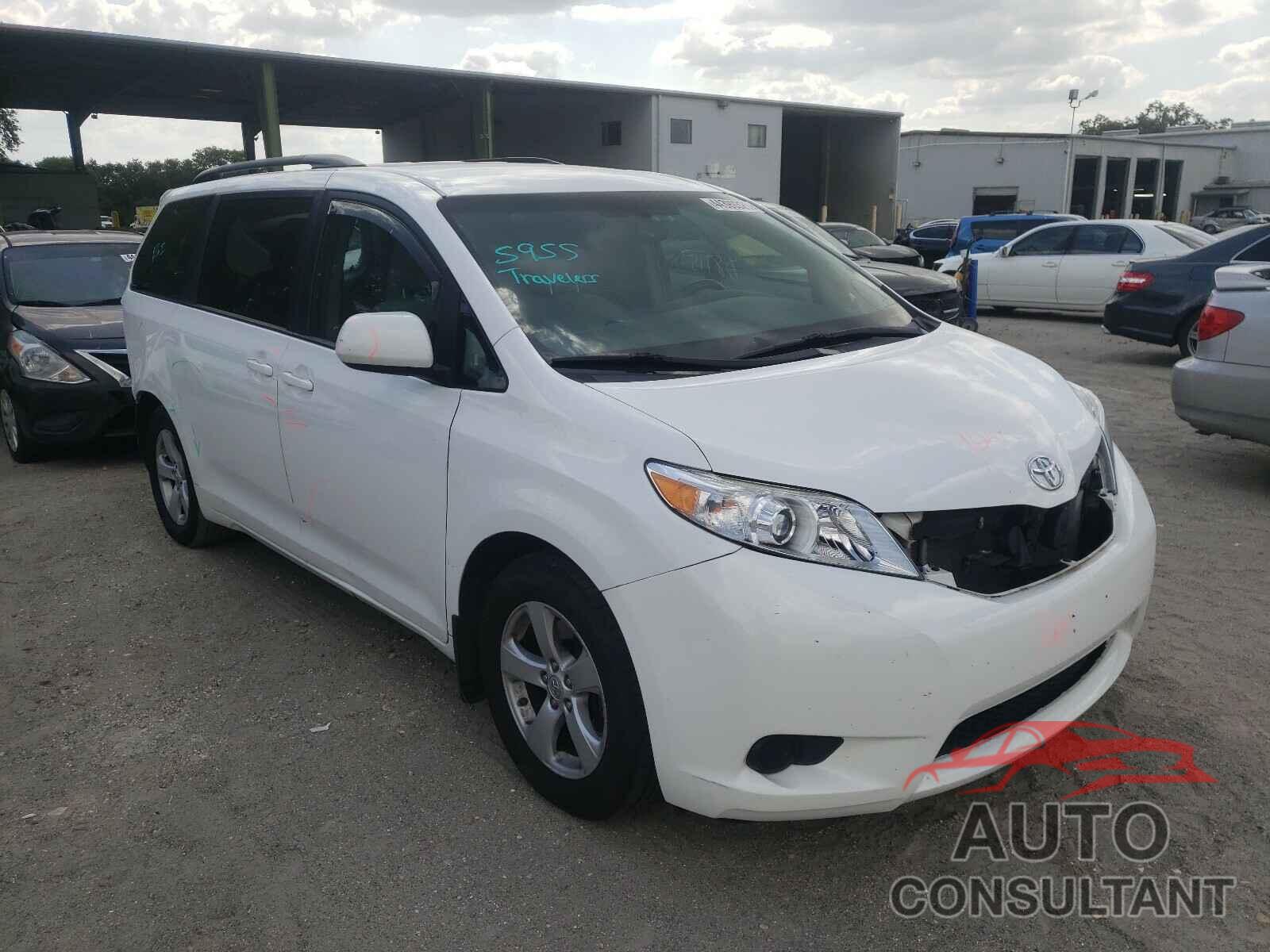 TOYOTA SIENNA 2017 - 5TDKZ3DCXHS866625