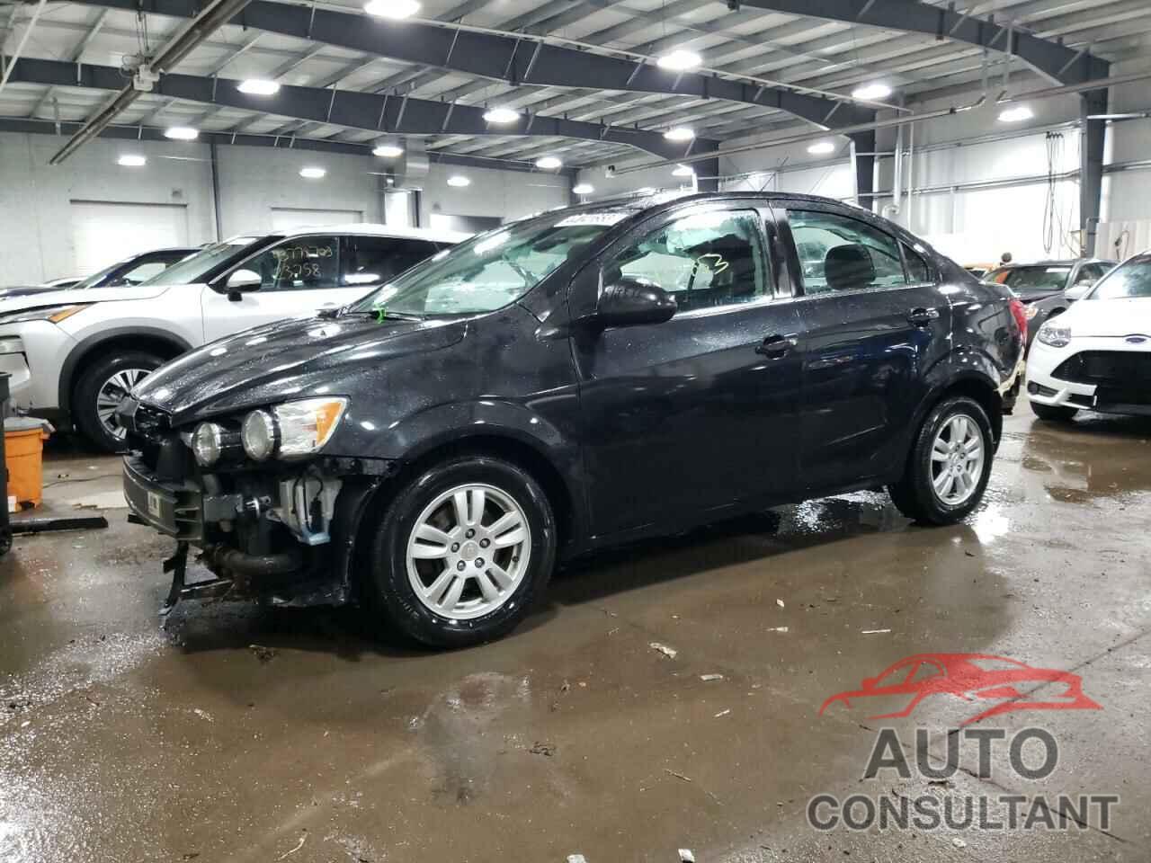 CHEVROLET SONIC 2015 - 1G1JC5SB4F4142269