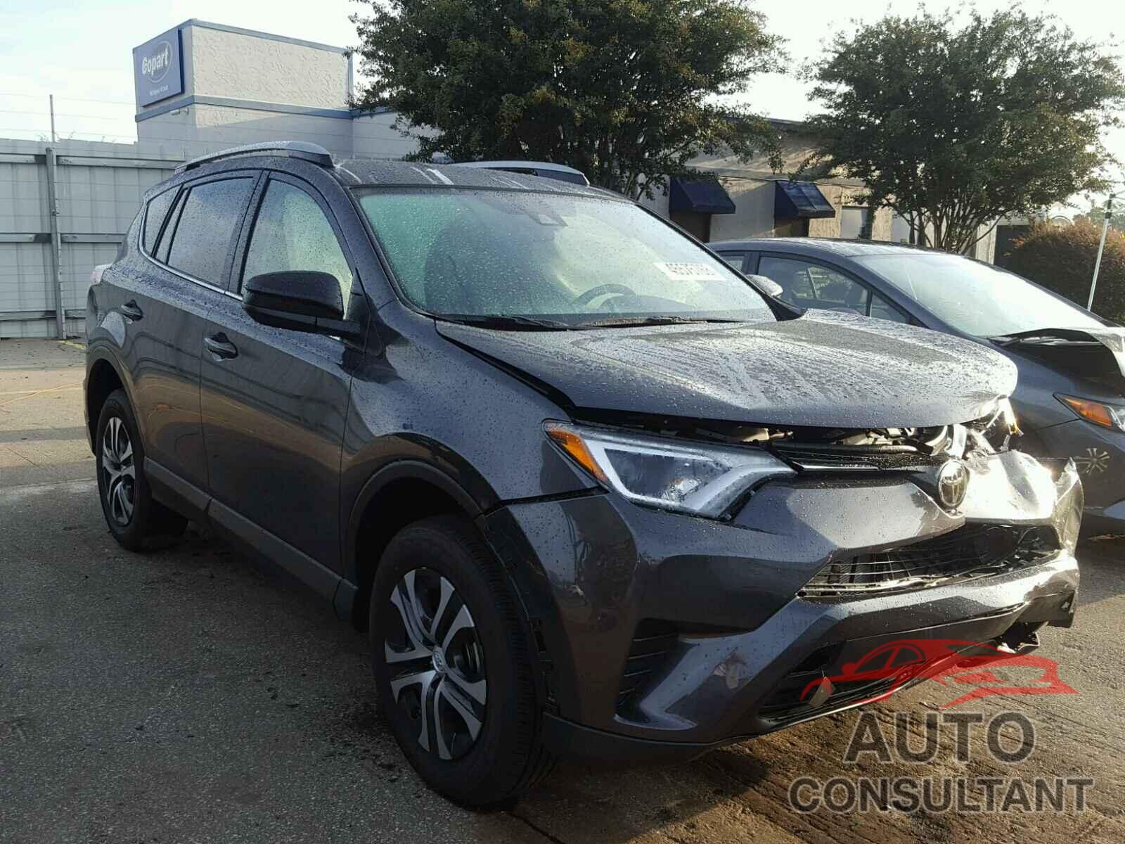 TOYOTA RAV4 LE 2018 - JTMZFREV1JJ743437
