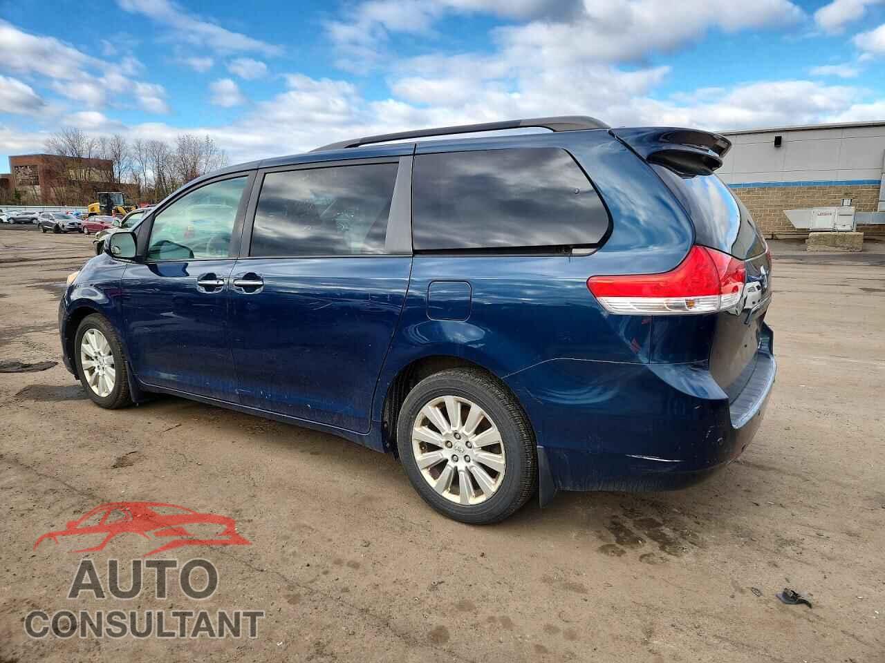 TOYOTA SIENNA 2011 - 5TDDK3DC3BS024326