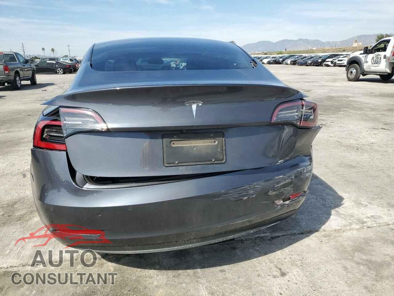 TESLA MODEL 3 2021 - 5YJ3E1EA2MF045471
