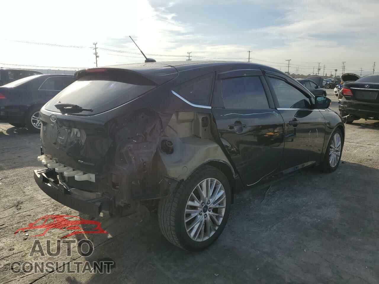 FORD FOCUS 2016 - 1FADP3N27GL259995