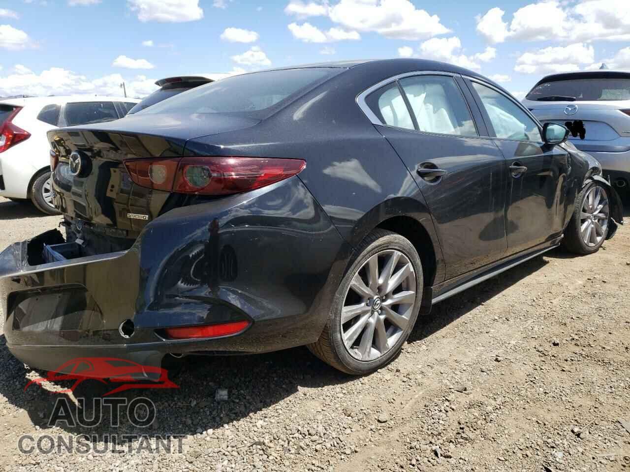 MAZDA 3 2021 - JM1BPABL2M1323290