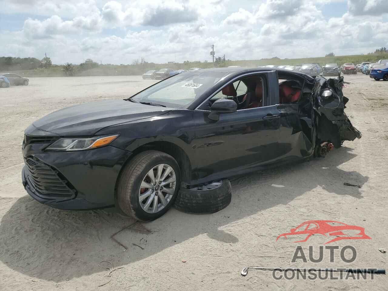 TOYOTA CAMRY 2018 - 4T1B11HK6JU565375