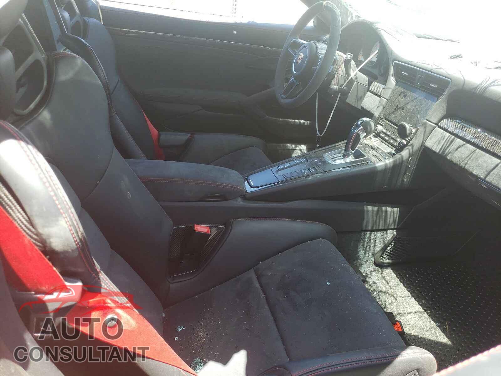 PORSCHE 911 2018 - WP0AE2A93JS186072