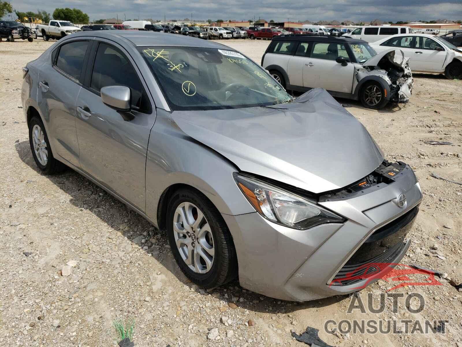 TOYOTA SCION 2016 - 3MYDLBZV8GY104658