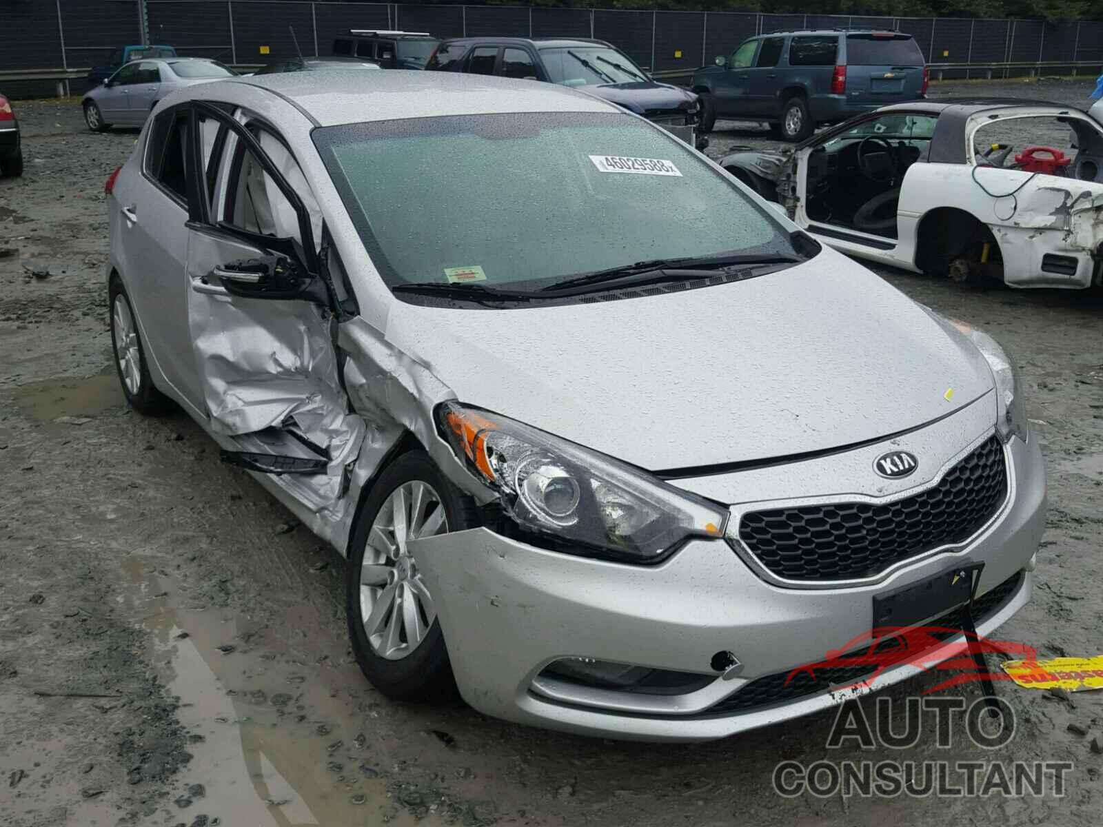 KIA FORTE 2015 - KNAFX5A8XF5309975
