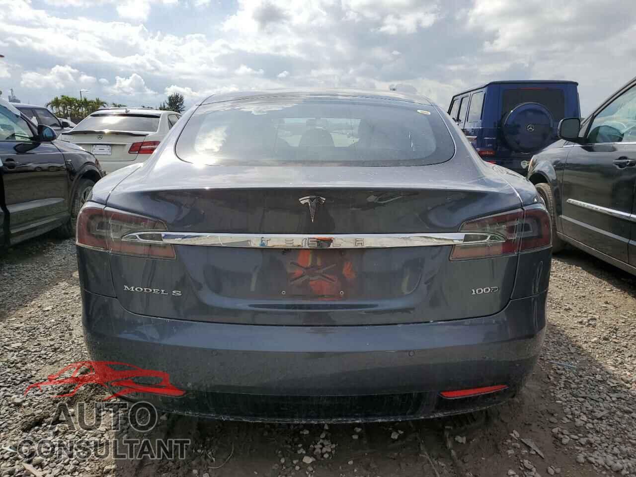 TESLA MODEL S 2017 - 5YJSA1E24HF229199