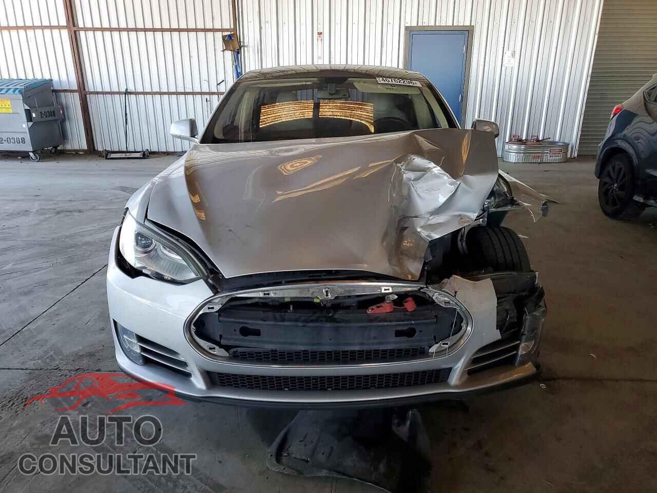 TESLA MODEL S 2013 - 5YJSA1CNXDFP17886
