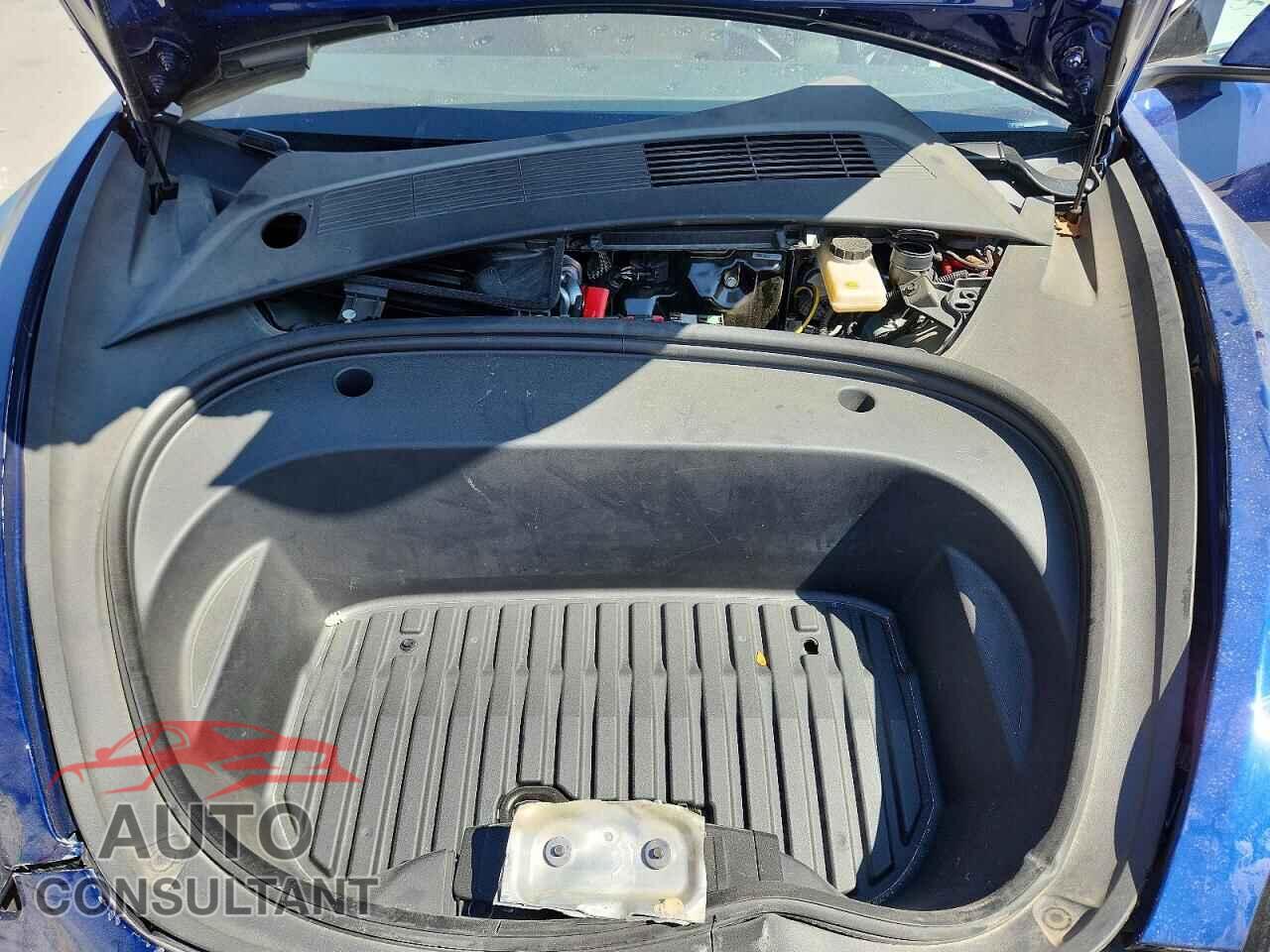 TESLA MODEL 3 2023 - 5YJ3E1EA5PF654655
