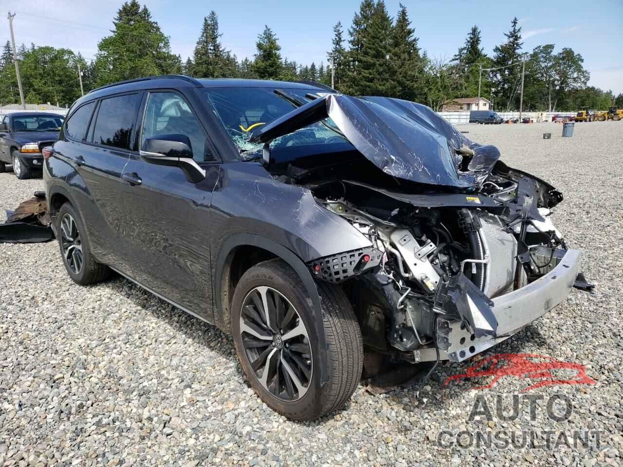 TOYOTA HIGHLANDER 2022 - 5TDJZRBH9NS173179